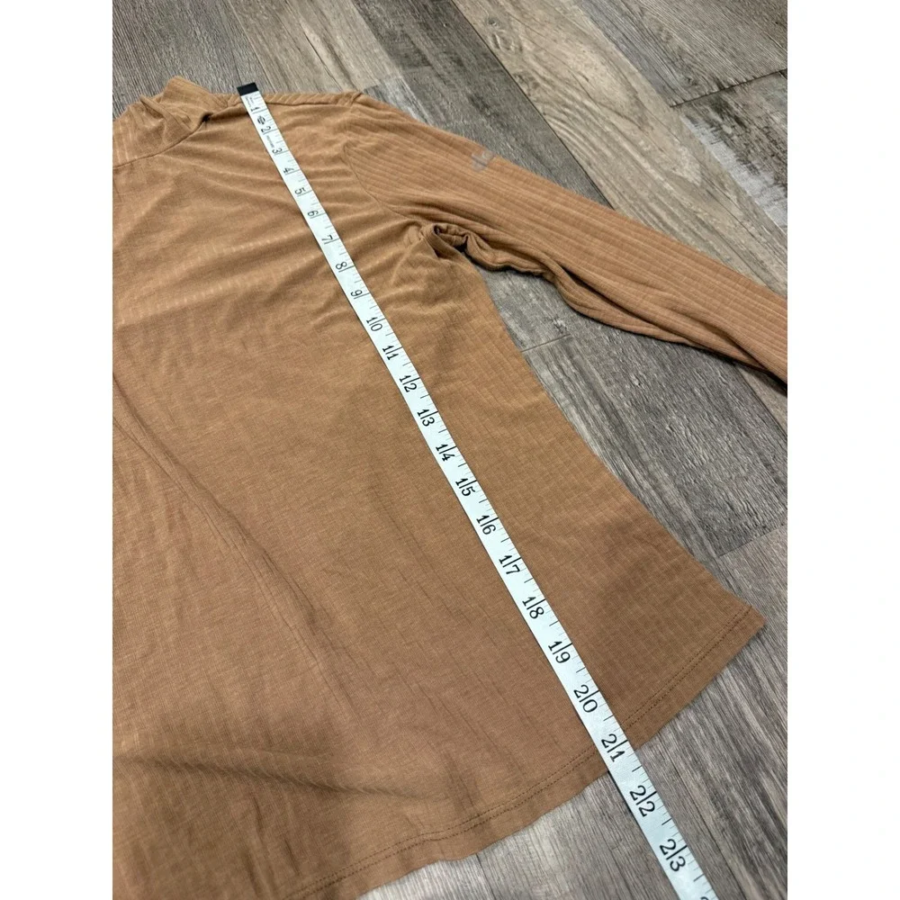 Alo Yoga Ribbed Mock Neck Long Sleeve Top Tan Camel - small